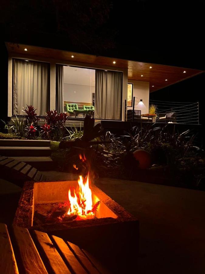 La Contemporanea Cabanas Prox A Cidade Vista Para Ponto Turistico أوروبيسي المظهر الخارجي الصورة