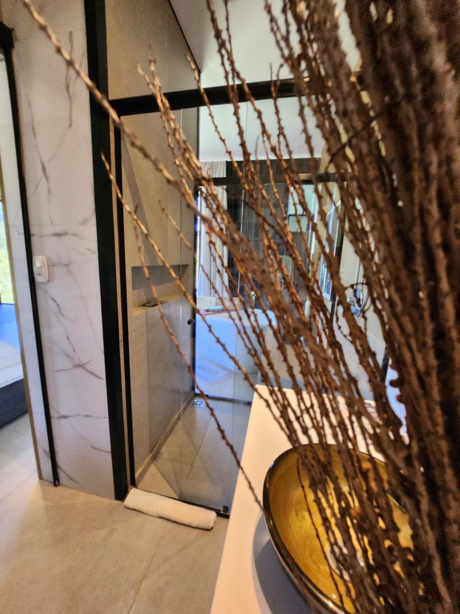 La Contemporanea Cabanas Prox A Cidade Vista Para Ponto Turistico أوروبيسي المظهر الخارجي الصورة